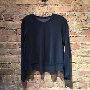 Lululemon blue l/s top with mesh trim sz 6 55398